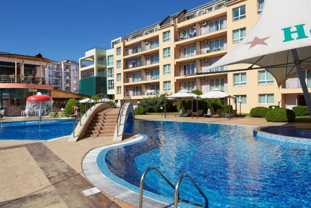 Pollo Resort, Summer Wind Apartaments Slântsjev Brjag Eksteriør bilde